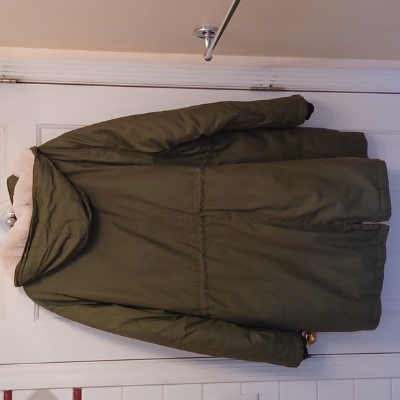 EUC TIME AND TRU THICK WINTER HOODED COAT - Picture 3 of 9